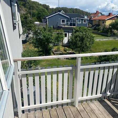 Cheerful Three Room Villa At Stroemstad City Center 外观 照片
