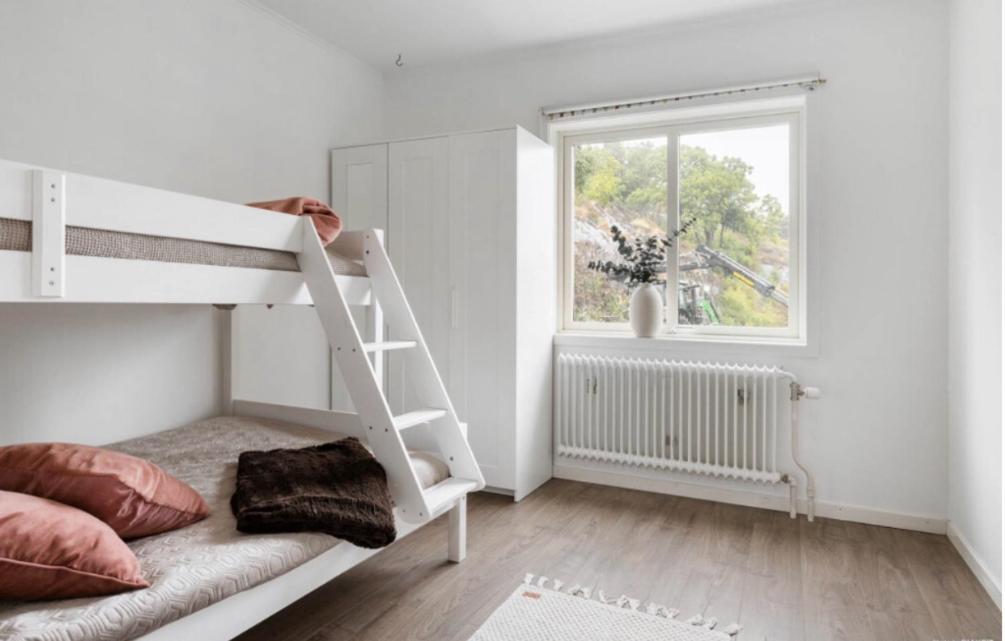 Cheerful Three Room Villa At Stroemstad City Center 外观 照片
